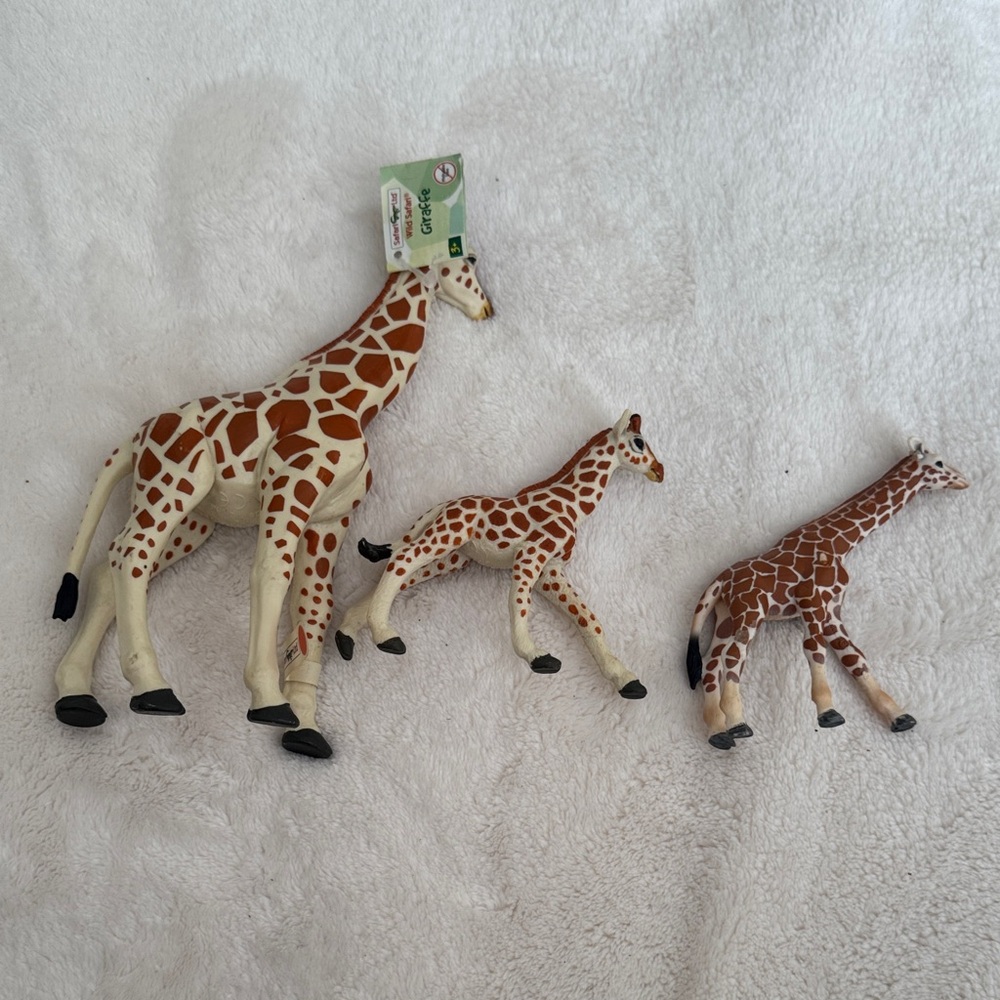 Wildlife Adventure Giraffe Toy Trio
